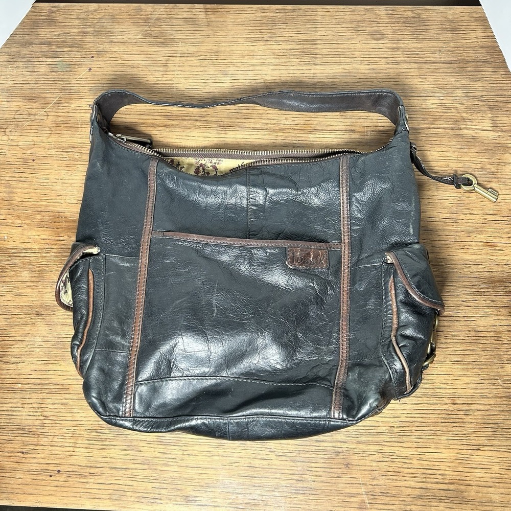 Fossil Black Leather Shoulder Bag Hobo Purse W/Key Charm, Brass Hardware